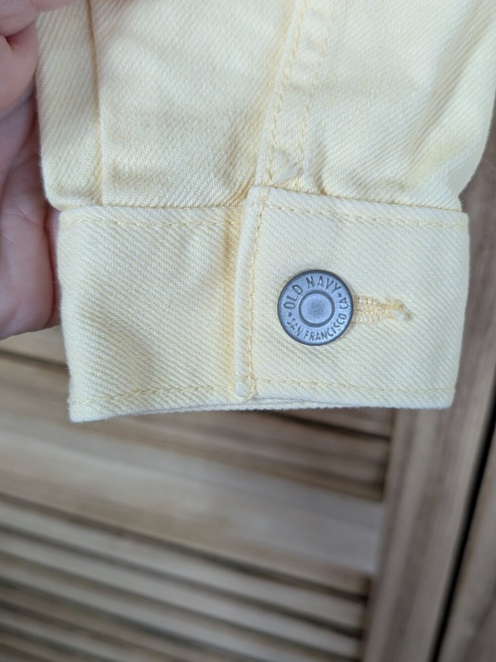 Old Navy Pale Yellow Denim Jacket Size Medium (8) - Picture 2 of 10